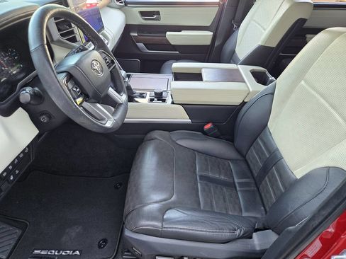 Used 2023 Toyota Sequoia Capstone AWD/4WD image 8