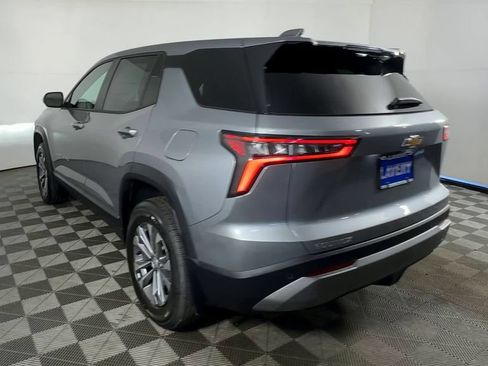 New 2026 Chevrolet Equinox LT w/ Convenience Package II FWD image 8