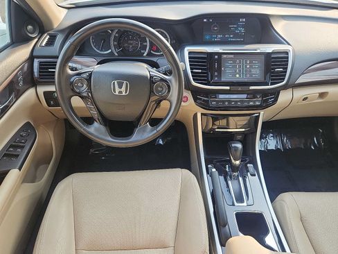 Used 2016 Honda Accord EX-L image 11