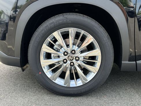 New 2026 Toyota Grand Highlander Platinum image 5