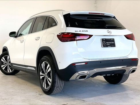 New 2026 Mercedes-Benz GLA 250 image 12