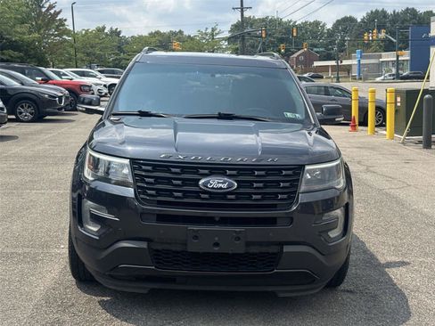 Used 2017 Ford Explorer Sport w/ Equipment Group 401A AWD/4WD image 8