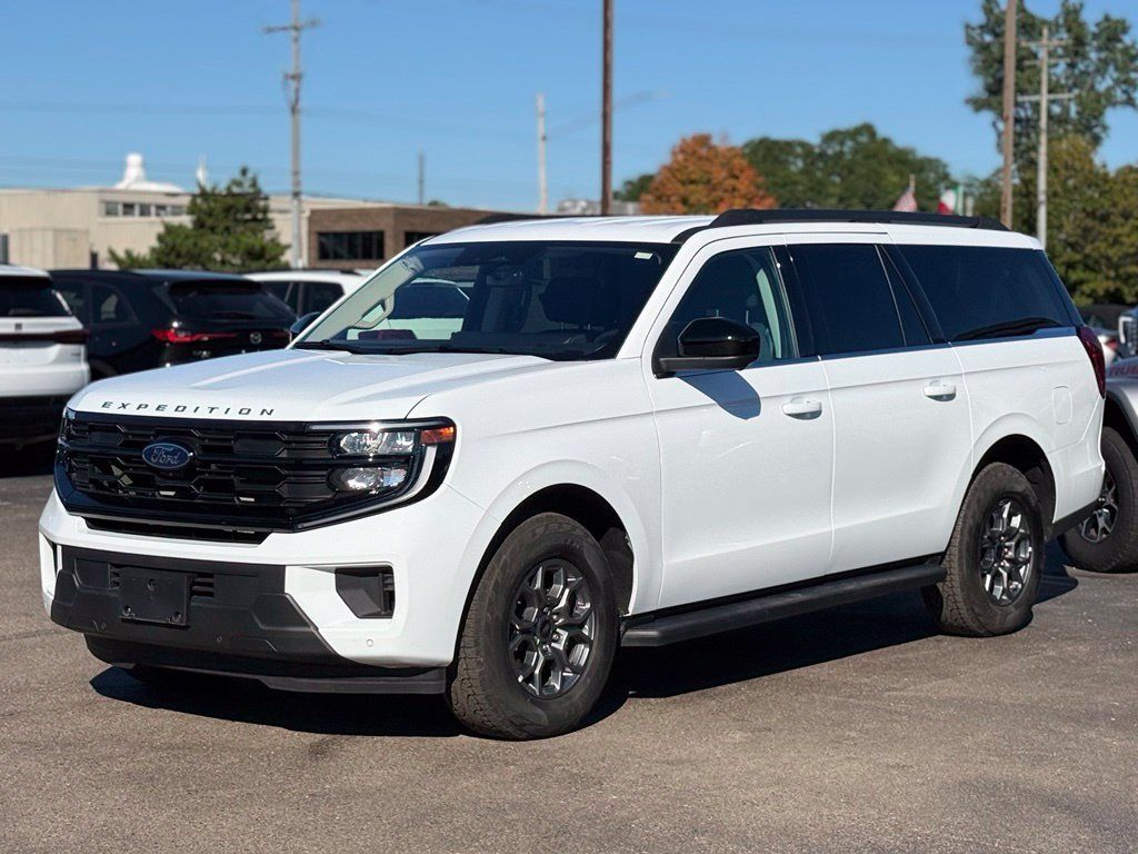 Used 2025 Ford Expedition Max Active AWD/4WD image 45
