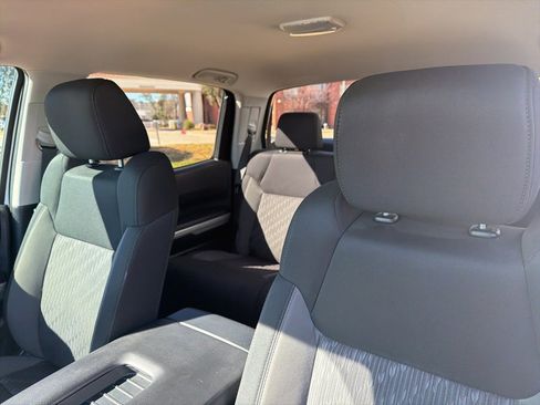 Used 2018 Toyota Tundra SR5 w/ SR5 Upgrade Package image 10