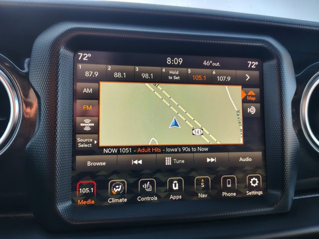 Used 2021 Jeep Wrangler Unlimited Sahara AWD/4WD image 2