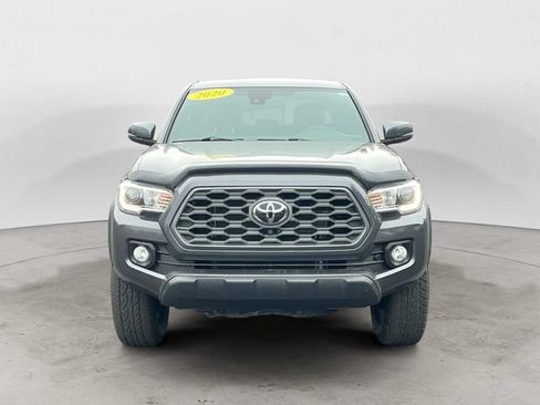 Used 2020 Toyota Tacoma TRD Off-Road AWD/4WD image 8