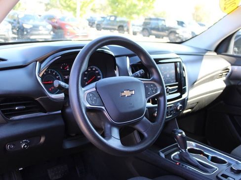 Used 2020 Chevrolet Traverse LS image 18