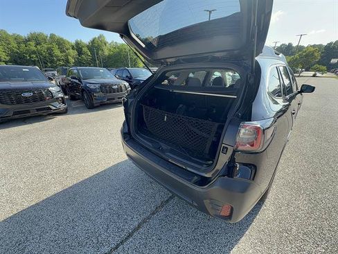 Used 2022 Subaru Outback Premium AWD/4WD image 5