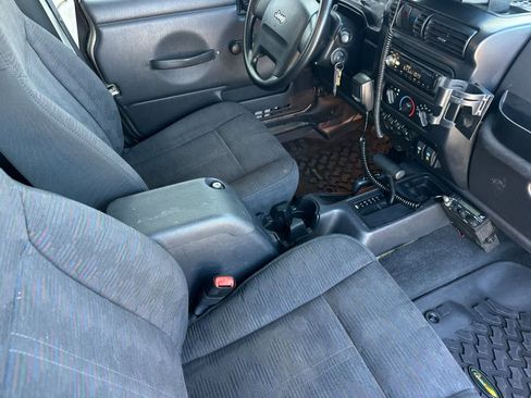 Used 2004 Jeep Wrangler SE AWD/4WD image 16