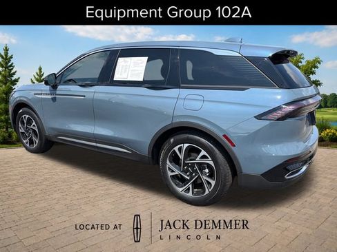 Used 2026 Lincoln Nautilus Premier w/ Equipment Group 102A AWD/4WD image 5