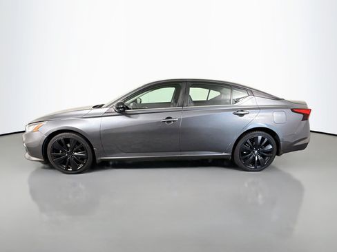 Used 2019 Nissan Altima 2.5 SR w/ SR Premium Package AWD/4WD image 6