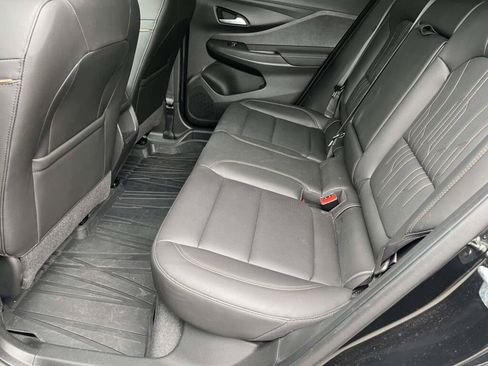 Used 2024 Buick Envista Avenir FWD image 17