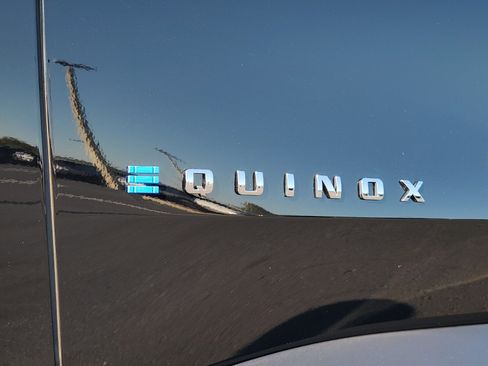 New 2026 Chevrolet Equinox EV LT image 5