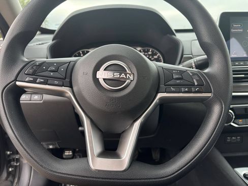 Used 2026 Nissan Altima 2.5 SV FWD image 27