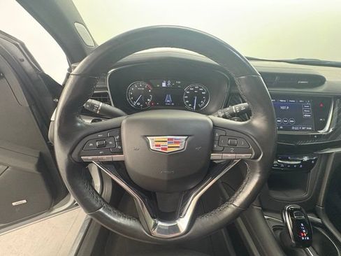 Used 2024 Cadillac XT6 Premium Luxury AWD/4WD image 20
