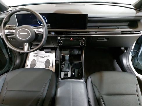 Certified 2025 Hyundai Santa Cruz SEL image 8