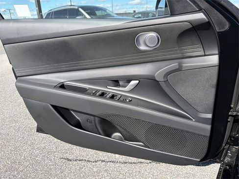 New 2026 Hyundai Elantra Blue image 25