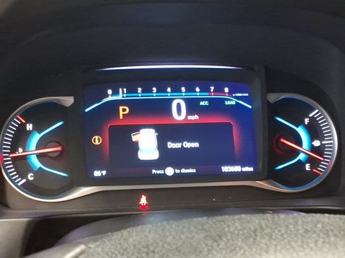 Used 2019 Honda Pilot AWD Touring image 18
