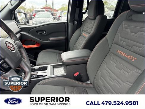 Used 2025 Nissan Frontier PRO-4X AWD/4WD image 6