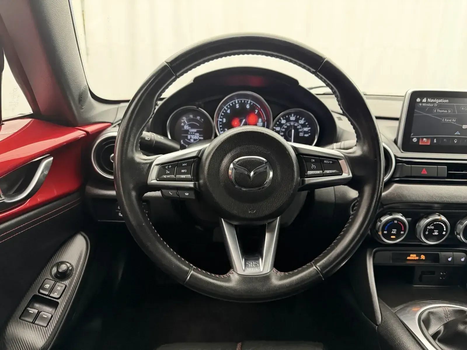 Used 2016 MAZDA MX-5 Miata Grand Touring RWD image 18
