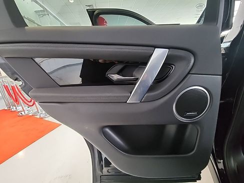 Used 2020 Land Rover Range Rover Velar R-Dynamic S image 20