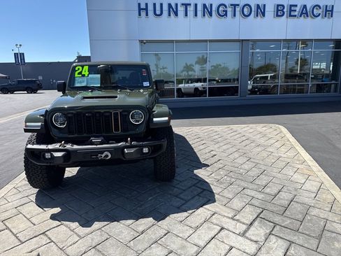 Used 2024 Jeep Wrangler Unlimited Rubicon 392 image 32