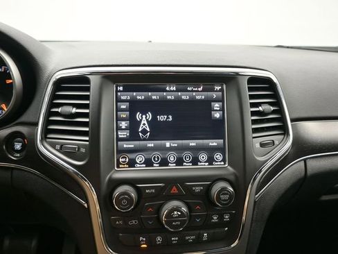 Used 2018 Jeep Grand Cherokee Limited image 11