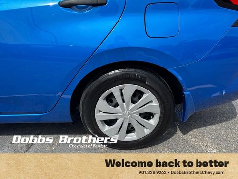 Used 2024 Nissan Versa S w/ Trunk Package FWD image 32