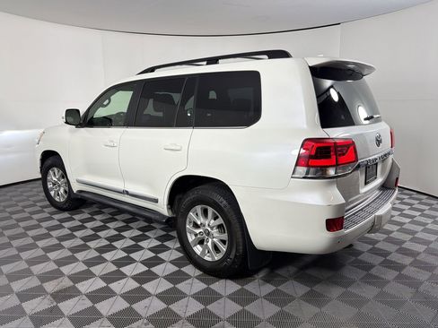 Used 2016 Toyota Land Cruiser AWD/4WD image 3