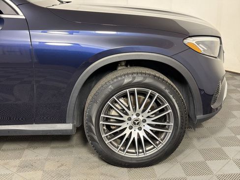 Used 2023 Mercedes-Benz GLC 300 4MATIC image 12