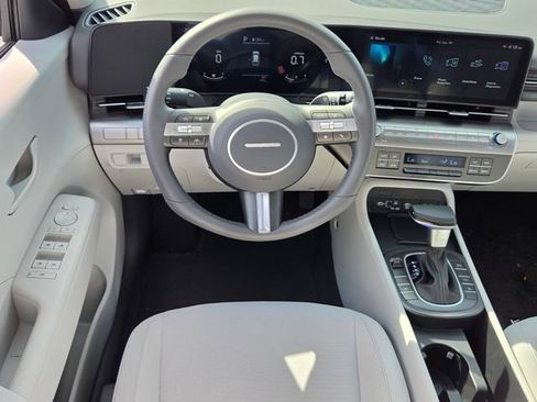 Used 2026 Hyundai Kona SEL Sport FWD image 13