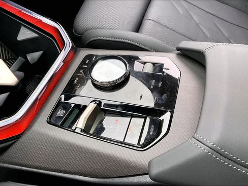 Used 2025 BMW X3 xDrive30i w/ Convenience Package image 16