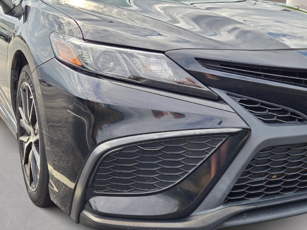 Used 2023 Toyota Camry SE w/ Convenience Package FWD image 2