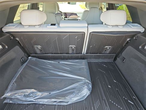 New 2026 Cadillac Lyriq Sport w/ LPO, Floor Liner Package AWD/4WD image 28