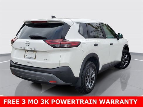 Used 2022 Nissan Rogue S image 3