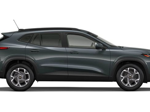 New 2026 Chevrolet Trax LT FWD image 3