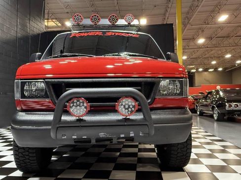 Used 2006 Ford E-350 and Econoline 350 Super Duty image 11