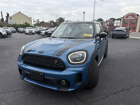 Used 2024 MINI Cooper Countryman S w/ Premium Package AWD/4WD image 3