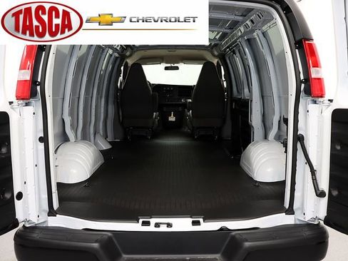 New 2026 Chevrolet Express 2500 image 23