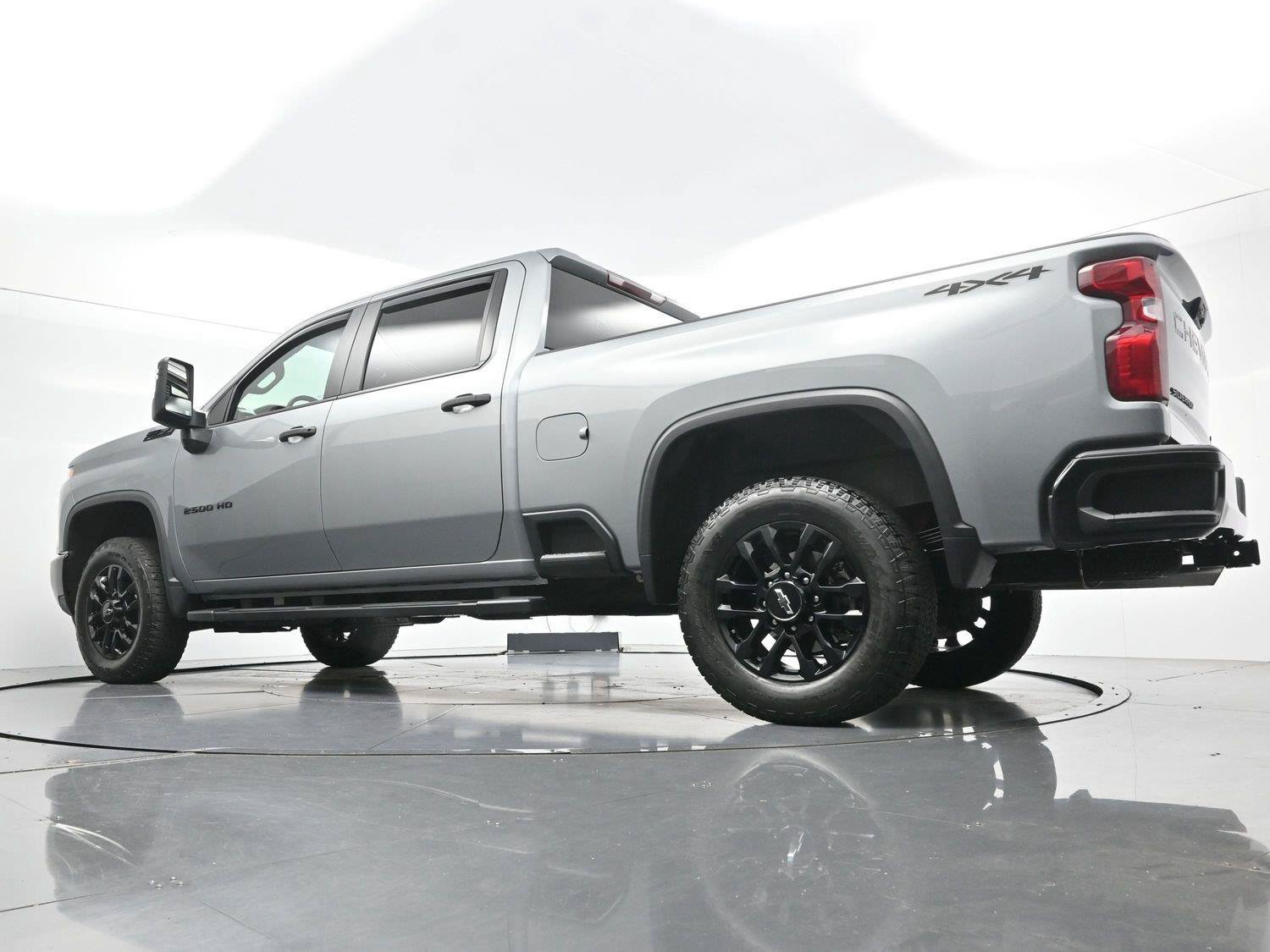 Used 2025 Chevrolet Silverado 2500 Custom w/ Custom Convenience Package AWD/4WD image 45