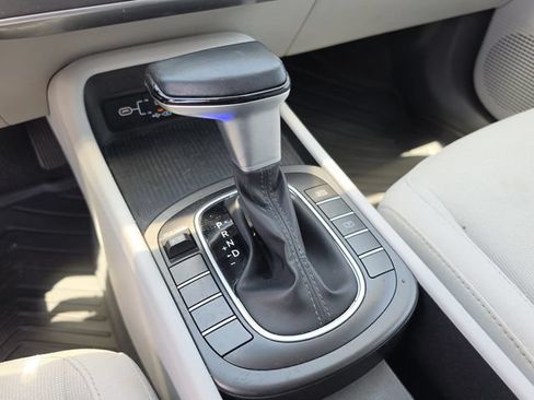 Used 2024 Hyundai Kona SEL FWD image 33