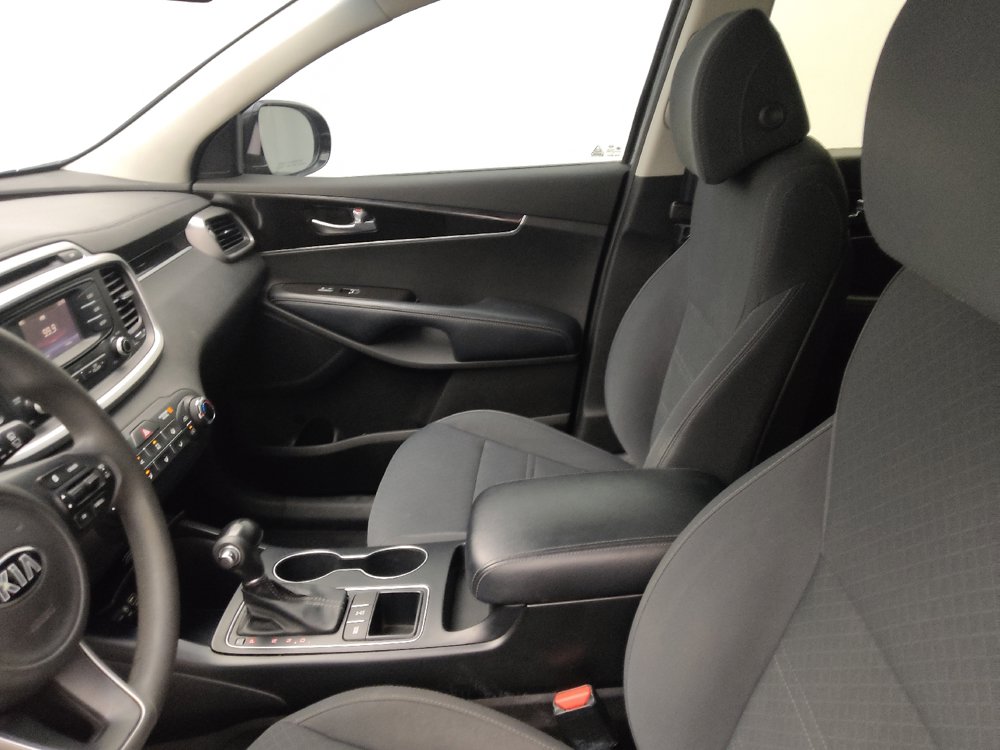 Used 2017 Kia Sorento AWD image 17