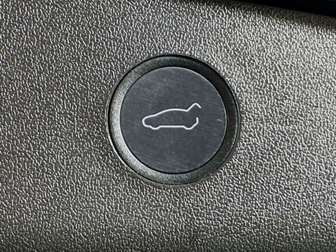 Used 2021 Tesla Model 3 Standard Range image 28