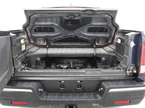 Used 2017 Honda Ridgeline RTL-E image 11