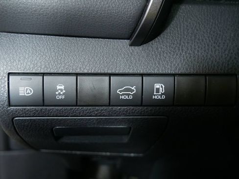 Used 2023 Toyota Camry SE FWD image 23