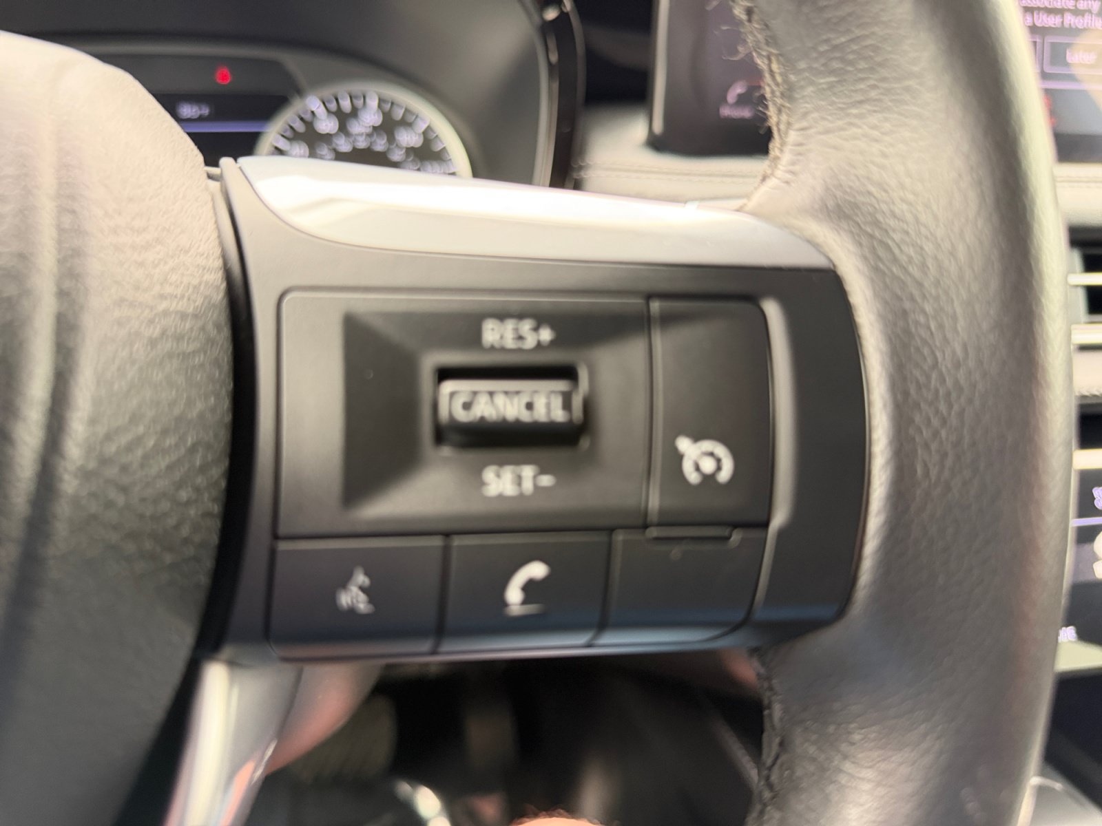 Used 2024 INFINITI QX60 Pure AWD/4WD image 26