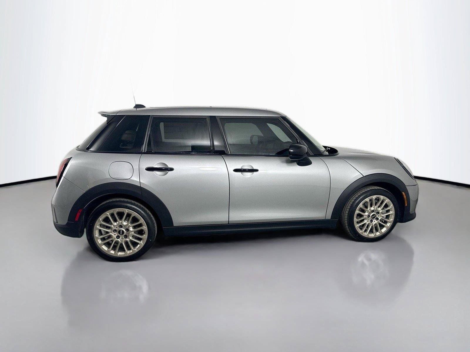 Used 2025 MINI Cooper S FWD image 4