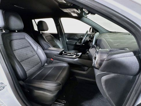 Used 2026 Chevrolet Equinox LT w/ Convenience Package II FWD image 26