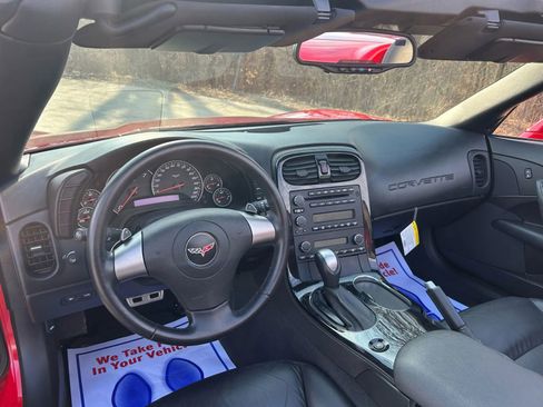Used 2008 Chevrolet Corvette Convertible RWD image 15