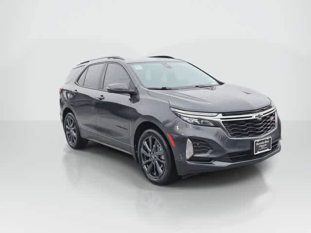 Used 2022 Chevrolet Equinox RS w/ RS Leather Package AWD/4WD image 2